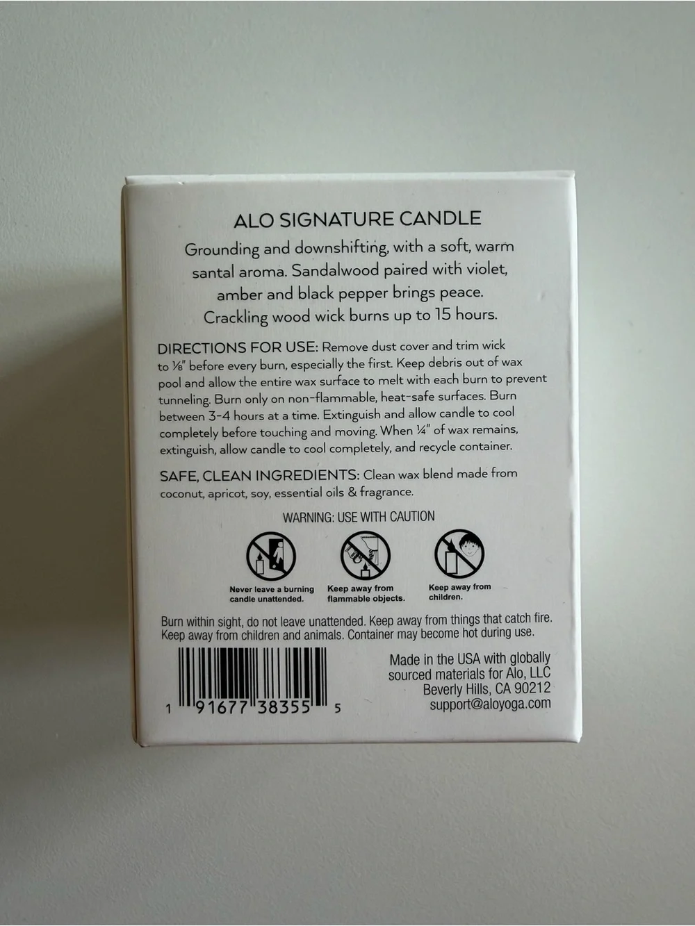 ALO Yoga Signature Candle 2 oz Mini Wood Wick Sandalwood Violet Amber NIB